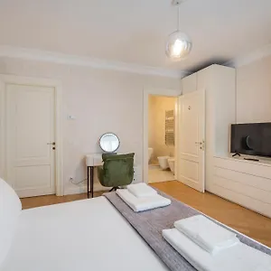 Royal - Centro Brera Milan